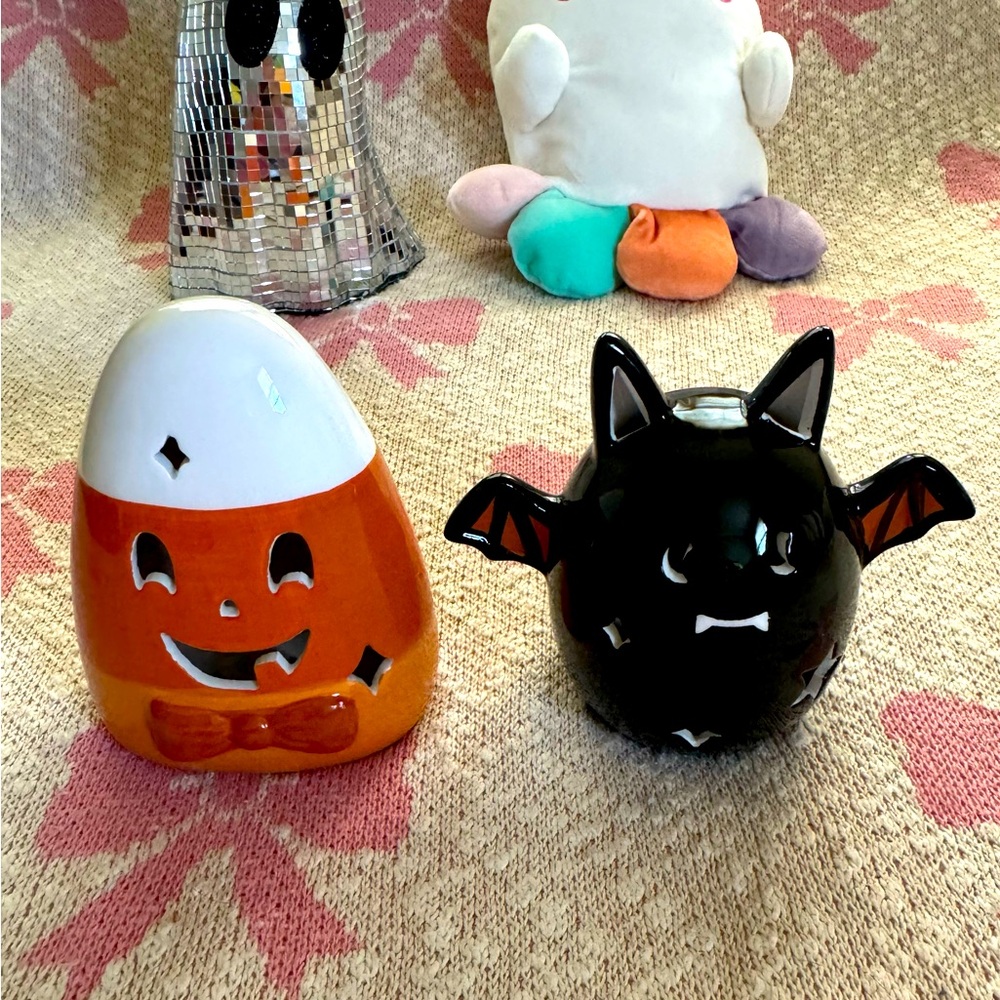 Target Bullseye Playground Halloween 2024 LED Light Up Candy Corn & Bat SET
